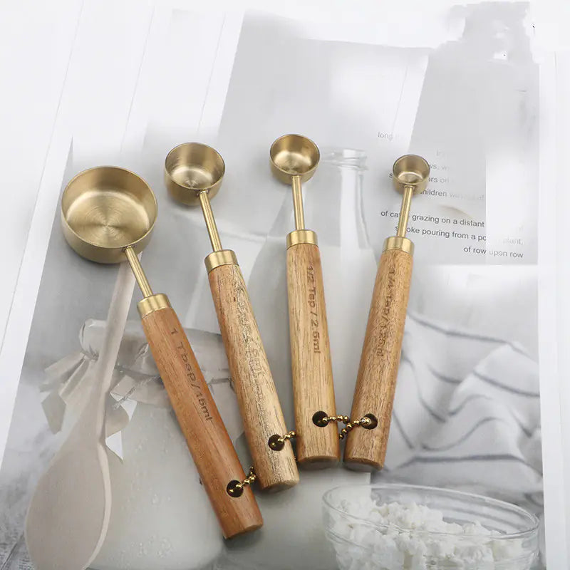 Copper Color Wooden Handle Measuring Spoon Set (4 pcs)